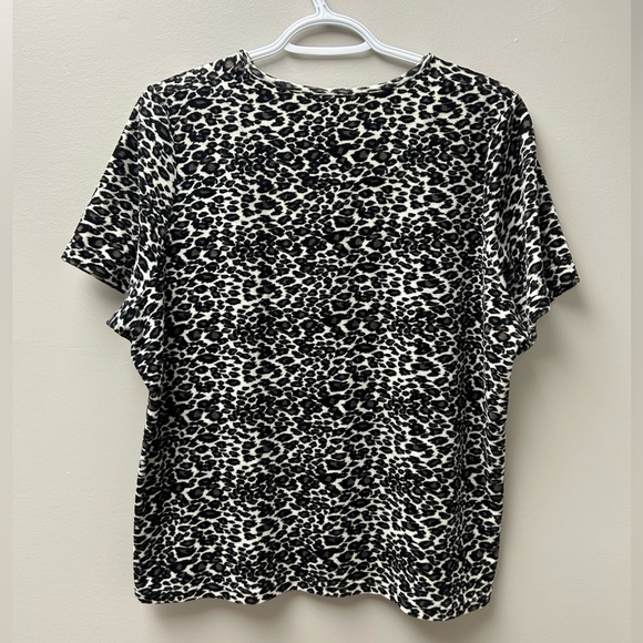 Alia Women’s Vintage Cheetah Print T Shirt - Picture 2 of 3